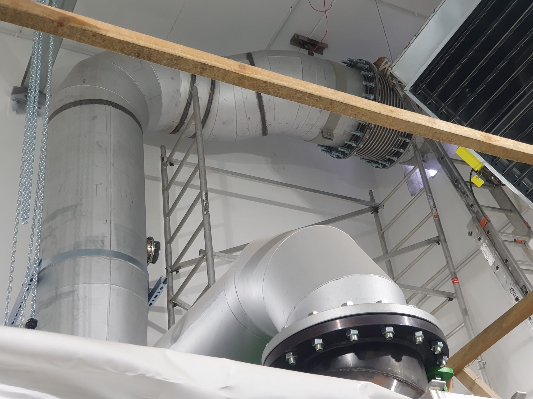Instalacja z rur i profili ze stali czarnej- elektrociepłownia