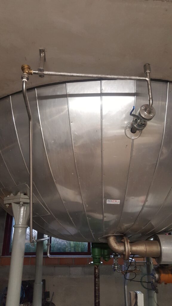 Instalacja rury DN 20 i rury 1/2 cala wraz z zaworem — zdjęcie 1